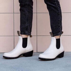 Blundstone Boots BL2160 Heeled Boots Womens Size 7.5 Pearl Leather Chelsea Boots